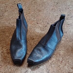 Cydwoq Women's Roadster-V Pewter Leather Chelsea Boots Size 9.5 NEW